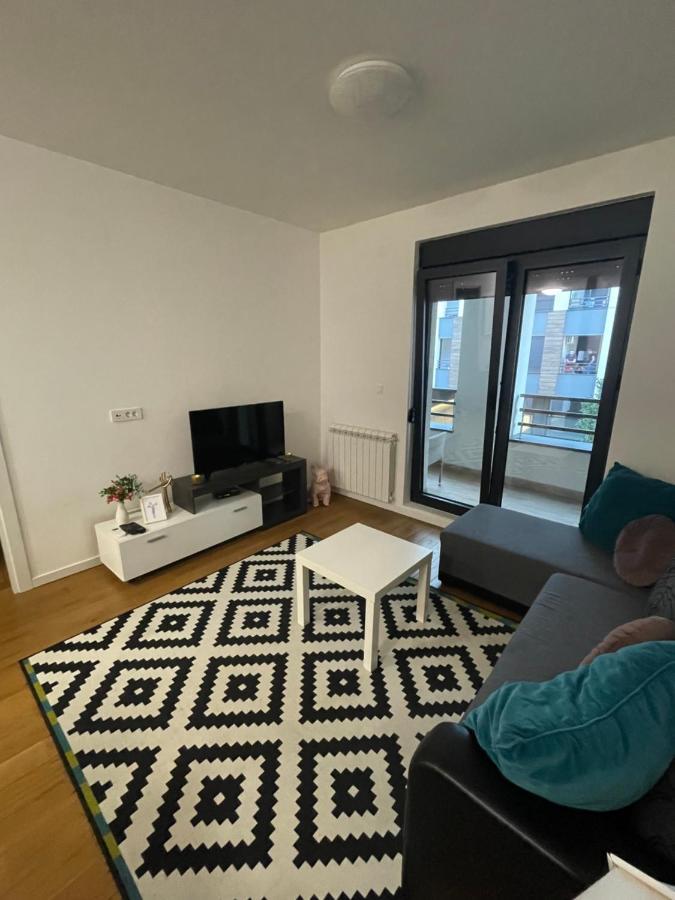 Neva Apartment เบลเกรด ภายนอก รูปภาพ